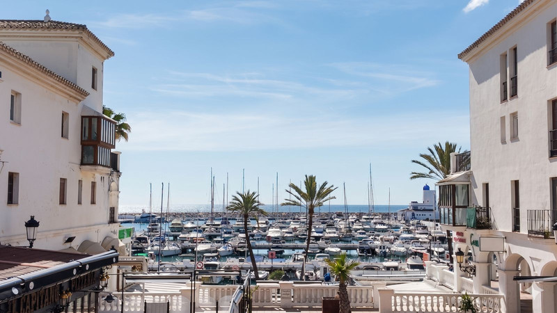 View across Puerto de la Duquesa marina